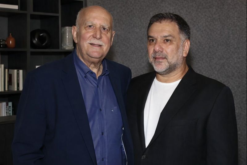 Γρηγόρης Αρναούτογλου: Αποκαλύπτει το γραφείο του Γιώργου Παπαδάκη – «Δεν γινόταν να μη μιλήσω γι’ αυτό» (video)