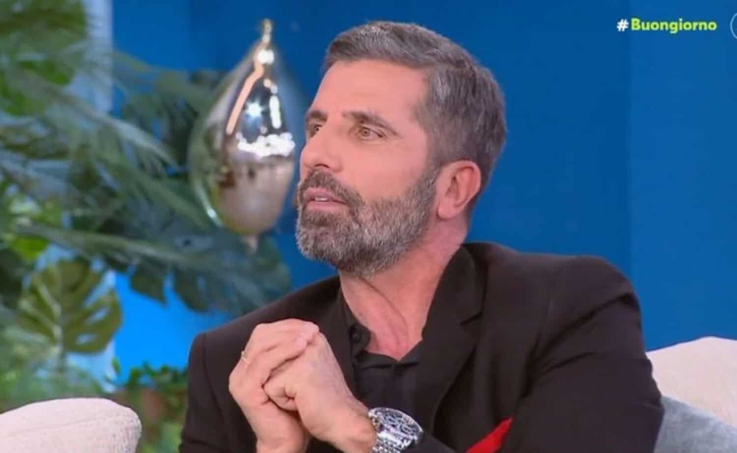 Θανάσης Βισκαδουράκης: Θέλω να πάω τον γιο μου στο ορφανοτροφείο που μεγάλωσα – Δεν έκλαψα ούτε στην κηδεία του πατέρα μου