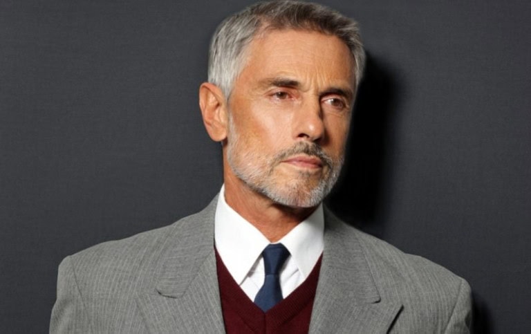 Σταύρος Ζαλμάς: «Έχω πληγωθεί ερωτικά» -«Δυστυχώς, εν ονόματι του φόβου πολλές φορές υποφέρουμε»