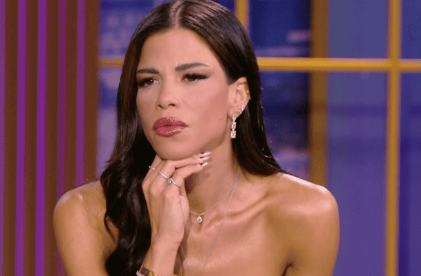 Δάφνη Καραβοκύρη: Η εγκατάλειψη από τη μητέρας της και η μάχη με την ανορεξία- «Έφτασα 39 κιλά. Νοσηλεύτηκα»