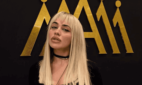 Κόνι Μεταξά: Θέλει να γυρίσει στο 2016 – «Άλλαξα πράγματα στο σώμα μου και τώρα το μετανιώνω…»