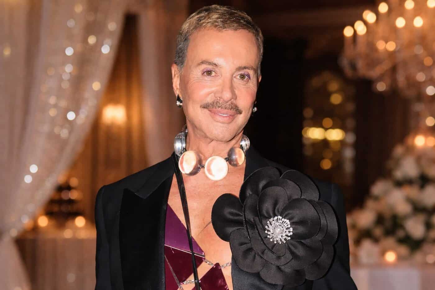 Λάκης Γαβαλάς: Κάποιοι ζουν σε αποκριάτικο mood όλο τον χρόνο – Εγώ τουλάχιστον είμαι ειλικρινής