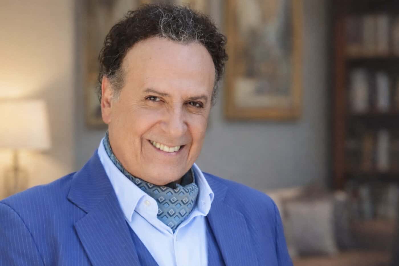 Χάρης Ρώμας: Επιμένω στην αντρική μου ταυτότητα – Δεν έχω πρόβλημα με την ερωτική μου ζωή