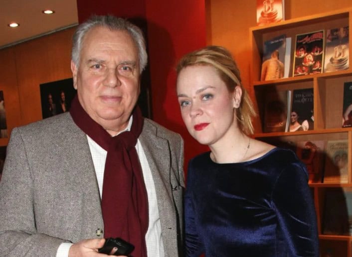 Βαρύ πένθος για τη Λένα Παπαληγούρα: Πέθανε ο πατέρας της και πρώην υπουργός της ΝΔ