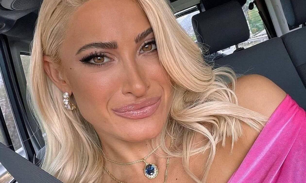 365 τριαντάφυλλα για έναν χρόνο σχέσης – Η ρομαντική κίνηση που συγκίνησε την Ιωάννα Τούνη