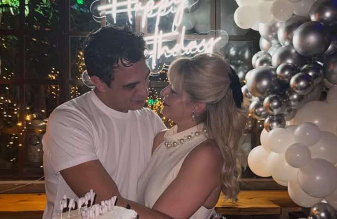 Τζένη Θεωνά: Το πάρτι-έκπληξη και η… διπλή τούρτα!