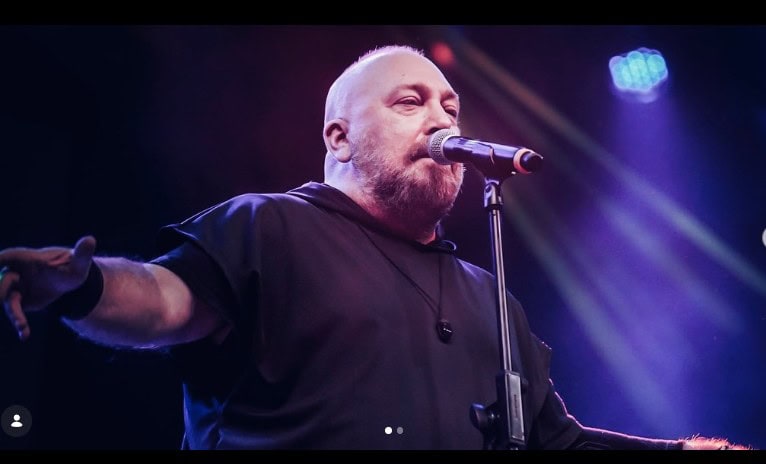 Γιώργος Αλκαίος: «Προτιμώ να κάνω… φίλη μου την κατάθλιψη»