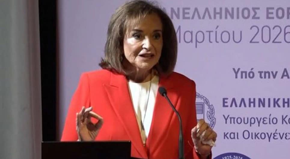 Ντόρα Μπακογιάννη: Αποκαλύπτει για πρώτη φορά – «Και τι προτείνετε τώρα που έχω παιδί αγνώστου πατρός; Να το καταπιώ;»