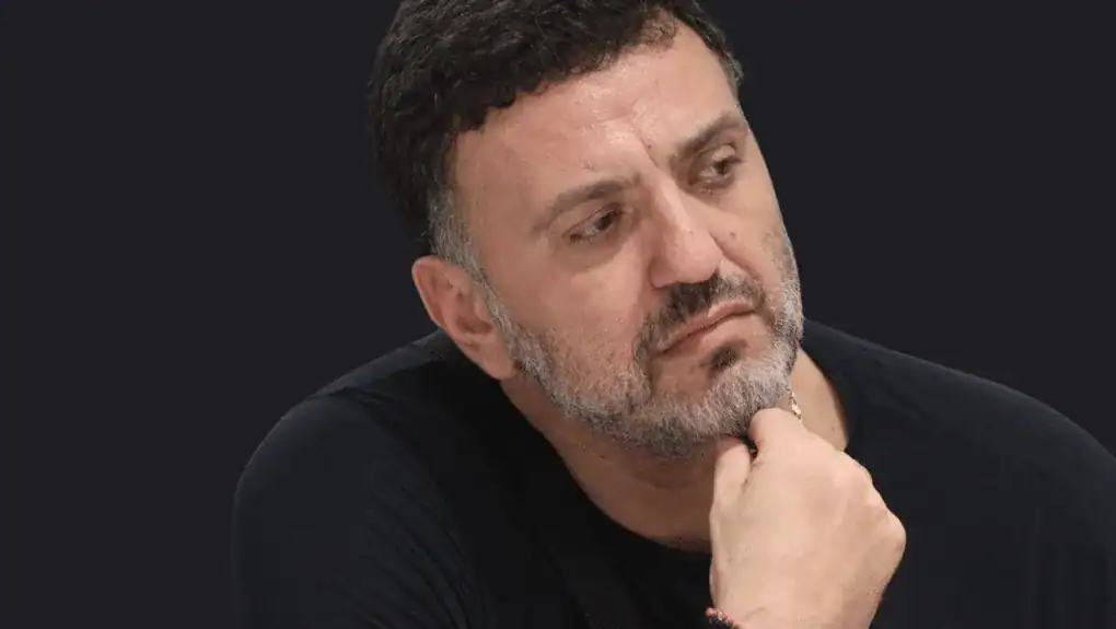 Βασίλης Κικίλιας: Πήγε για πρώτη φορά να δει την ΑΕΚ με τον γιο του – Εκεί που κάποτε έπαιζα εγώ (video)