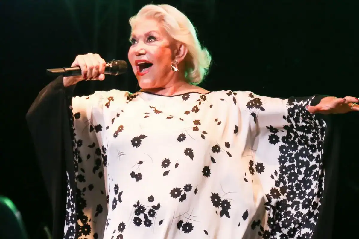 Μαρινέλλα: Τι έλεγε στην κόρη της στο νοσοκομείο – Συγκλονίζουν οι τελευταίες στιγμές (video)