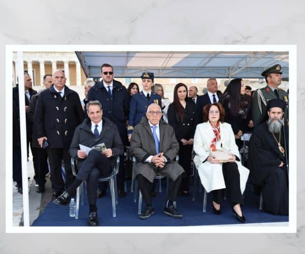 Πραγματοποιήθηκε η μεγάλη στρατιωτική παρέλαση στην Αθήνα για την 25η Μαρτίου (Video)