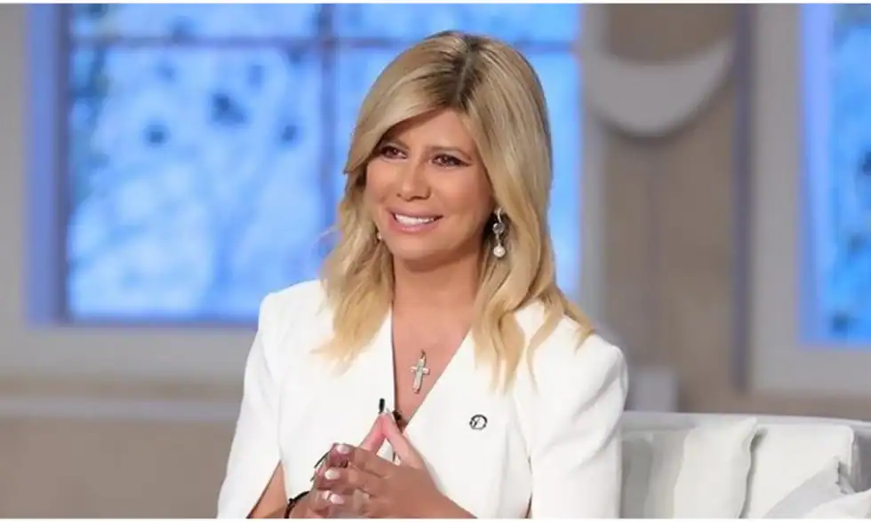 Ζήνα Κουτσελίνη: «Μαμάκα μου σαν σήμερα έφυγες – Σε έψαχνα κάθε λεπτό και σε έβρισκα μέσα μου»