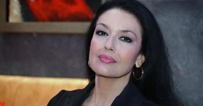 Ελένη Φιλίνη: Η άγνωστη προσπάθειά της να υιοθετήσει παιδί – «Είπα στη μητέρα μου το βασανίζουν» (video)