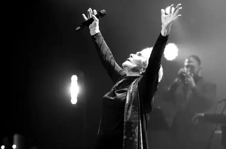 Μαρινέλλα: Η προφητική δήλωση και ο φόβος για το τέλος …λες και μέσα της ήξερε (video)