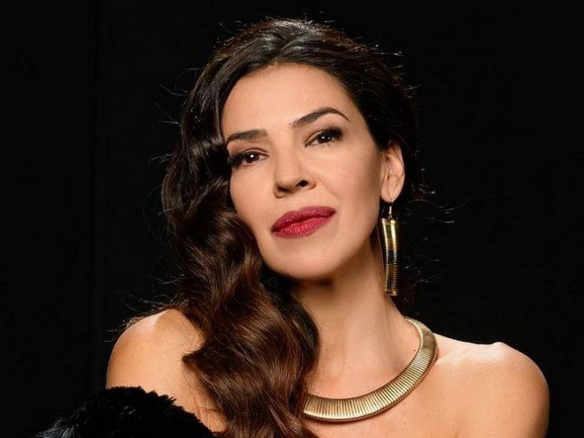 Ναταλία Δραγούμη: Νοσταλγεί το καλοκαίρι – Η φωτογραφία από τις διακοπές της στην Ίο