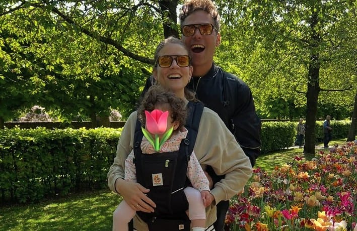 Γιώργος Παπαγεωργίου – Δανάη Μιχαλάκη: Αυτοί οι ηθοποιοί θα είναι οι νονοί της κόρης τους