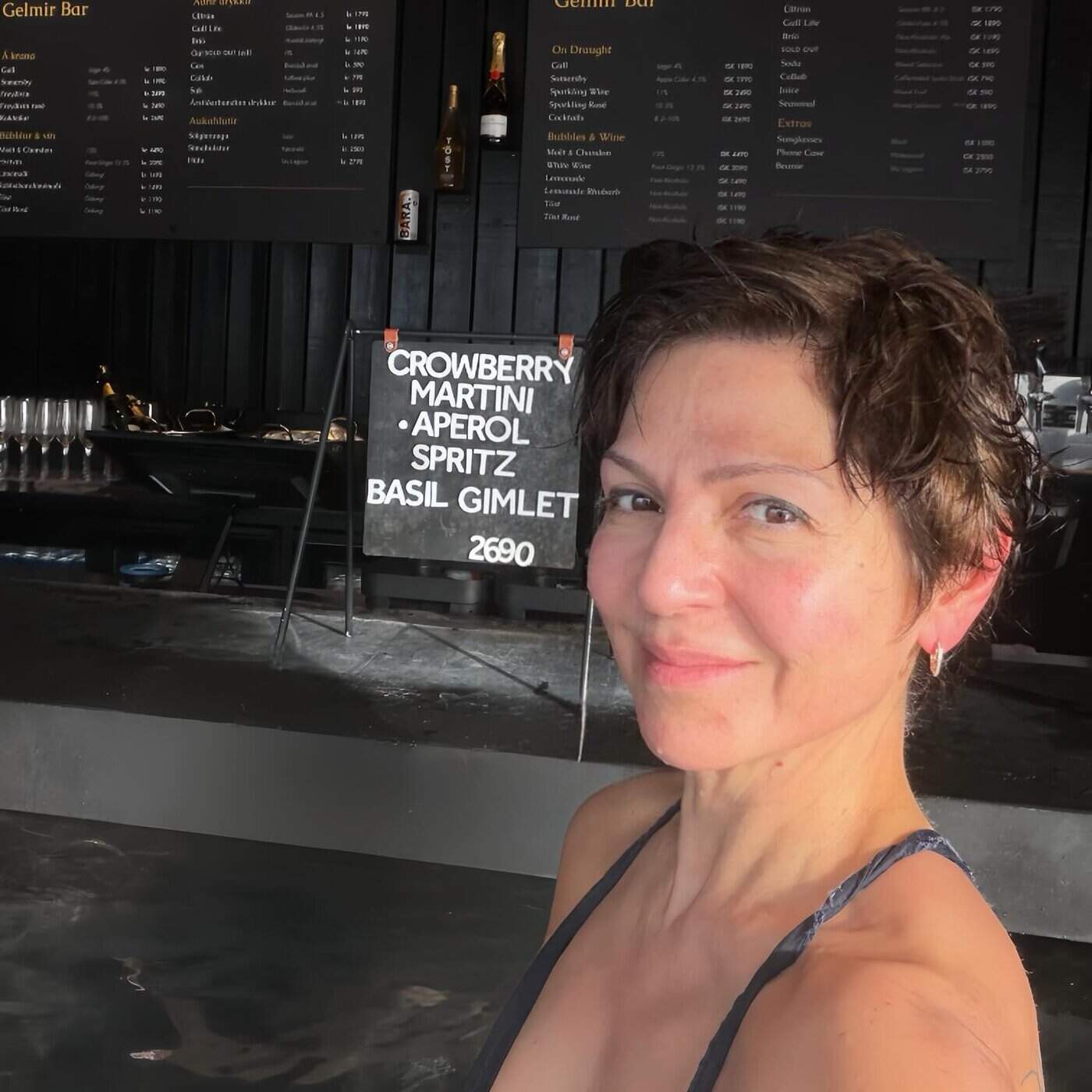 Ταμίλα Κουλίεβα: Ταξίδεψε στην Ισλανδία – Ανάμεσα σε καταρράκτες, παγετώνες, παγοσπηλιές (photos)