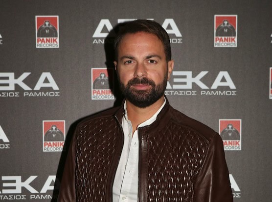 Θύμα ξυλοδαρμού ο Ηλίας Βρεττός: “Πάλι καλά που δεν είχαν και όπλα μαζί τους” δήλωσε ο Λιάγκας (Video)