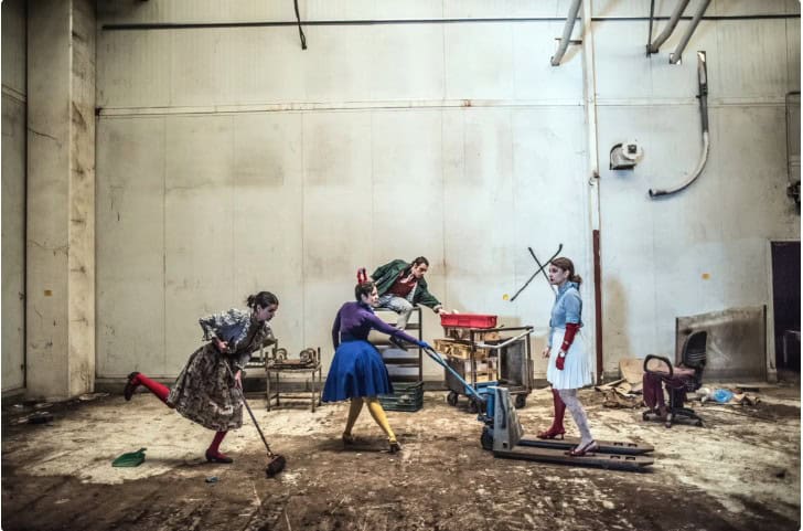 «Η Φαλακρή Τραγουδίστρια» του Ευγένιου Ιονέσκο, στο Θέατρο Φούρνος