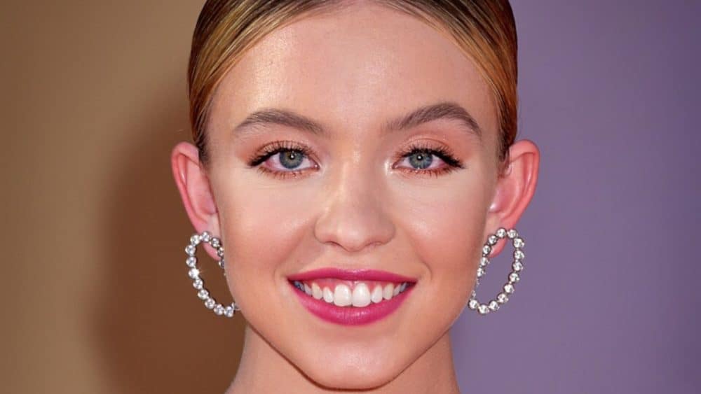 Sydney Sweeney: Γιατί θεωρείται το νέο «shape-shifter» του Hollywood