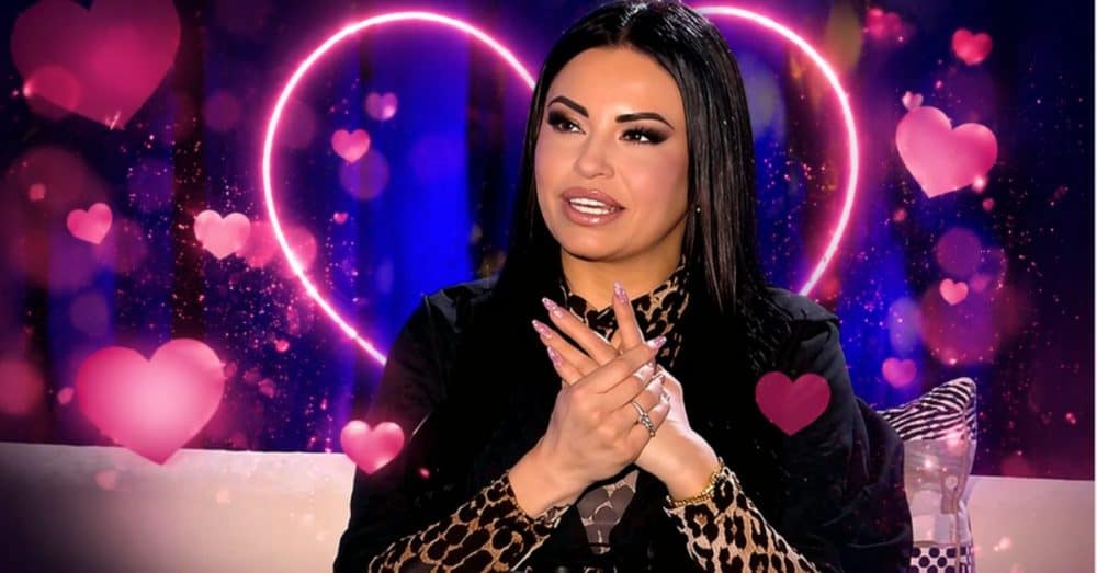 Δήμητρα Αλεξανδράκη: «Με έχει τυφλώσει ο έρωτας – Είχα ξεχάσει πώς είναι, μετά από 2 χρόνια ερωτεύτηκα ξανά» (Video)