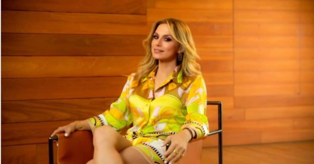 Ζωή Κρονάκη: «Η ΕΡΤ είναι το κανάλι που με ανέδειξε, θα σκεφτόμουν διπλά και τριπλά να φύγω» (video)