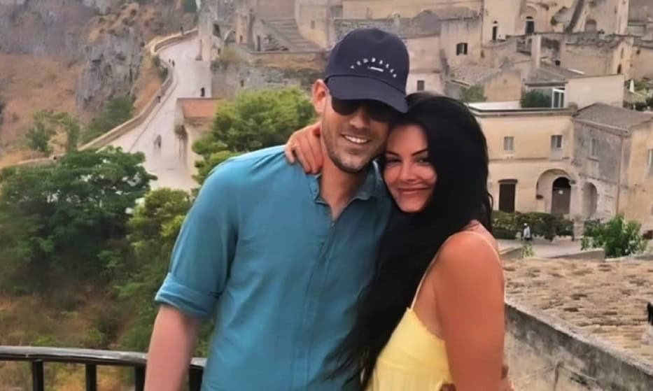 Έναν χρόνο μαζί Κορινθίου-Καραθανάσης: To ξεχωριστό δώρο του συντρόφου της για την πρώτη τους επέτειο (Φωτογραφία)