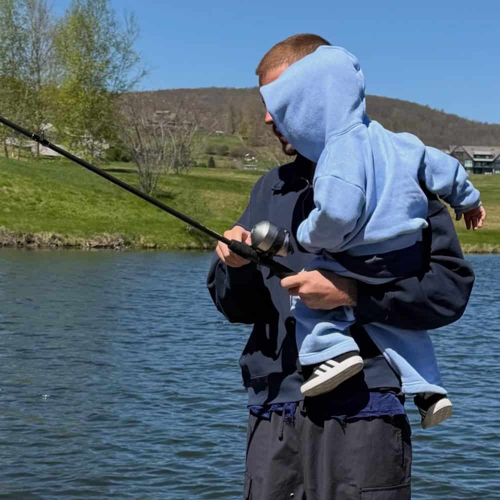 Ο Justin Bieber για ψάρεμα με τον γιο του – Η τρυφερή φωτογραφία και τα σχέδια για μεγαλύτερη οικογένεια