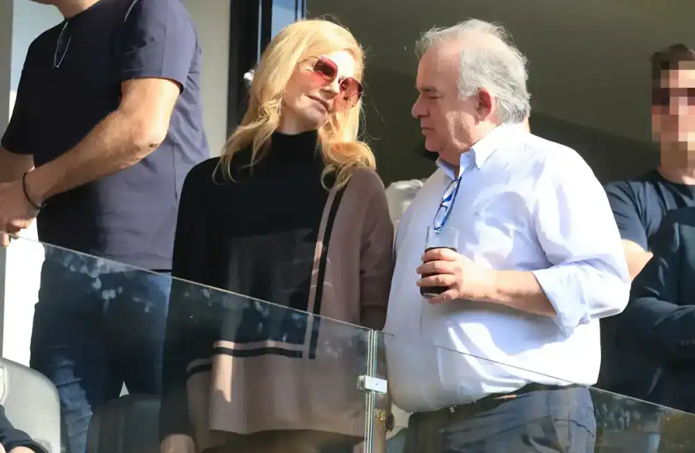 Full in love η Λιβανίου: Στο γήπεδο με τον εφοπλιστή αγαπημένο της (photos)