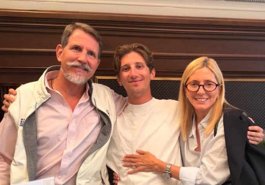 Αγωνία για τον Παύλο Ντε Γκρες και τη Μαρί Σαντάλ: Στο νοσοκομείο μετά από σοβαρό ατύχημα ο γιος τους