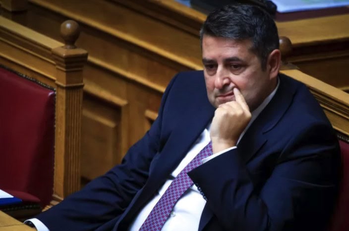 Αυτός είναι ο λόγος που έπαθε εγκεφαλικό ο Μυλωνάκης: Τα δημοσιεύματα για εμπλοκή του σε  σκάνδαλα που τον αρρώστησαν