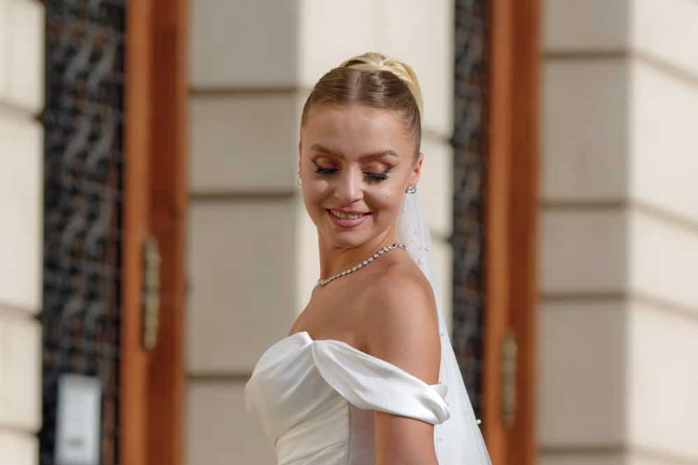 Νυφικό μακιγιάζ που κλέβει τις εντυπώσεις: Τα μυστικά για λάμψη και διάρκεια