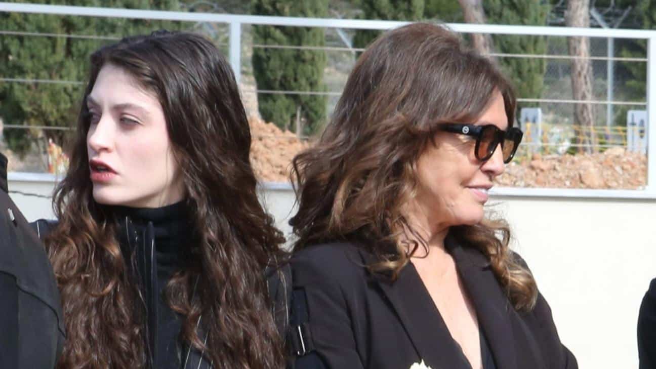 Βάνα Μπάρμπα : H μεγάλη πληγή για την κόρη της-«Δεν θέλει να μιλάω για εκείνη, την εξέθεσα…» (video)