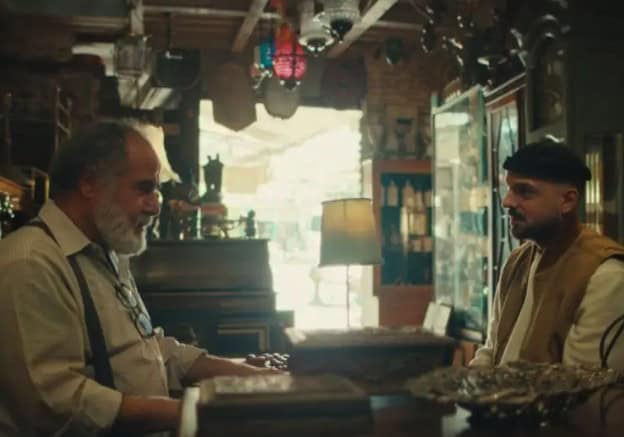 Apon: Η συνεργασία με τον Θοδωρή Κατσαφάδο και το νέο single«Ρεμπέτικο» (Video)