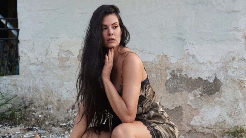 Η Μαρία Κορινθίου αποκαλύπτει: «Είμαι σε σχέση και πιο σίγουρη από ποτέ για τον εαυτό μου»