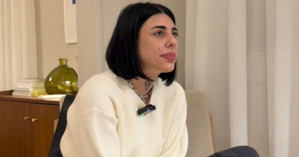 Σούπερ Κική: “Πρέπει να σταματήσω να πληρώνω άτομα για να είναι μαζί μου” (Video)