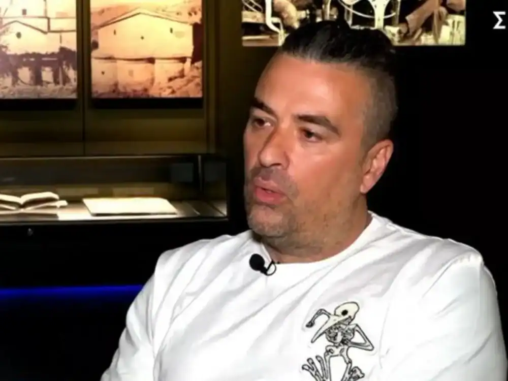 Γιάννης Αϊβάζης: Δημοσιογράφος μπήκε ντυμένος γιατρός στο νοσοκομείο όταν γεννήθηκε η κόρη μου