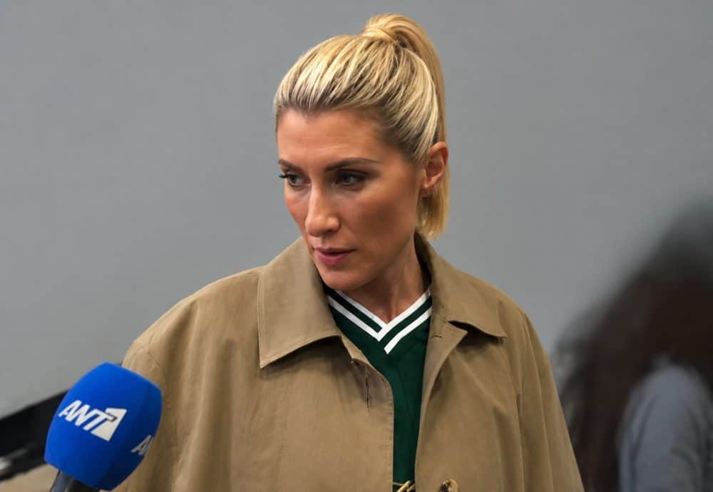 Σία Κοσιώνη: Η πρώτη αντίδραση on camera μετά το διαζύγιο με τον ΣΚΑΪ (Video)