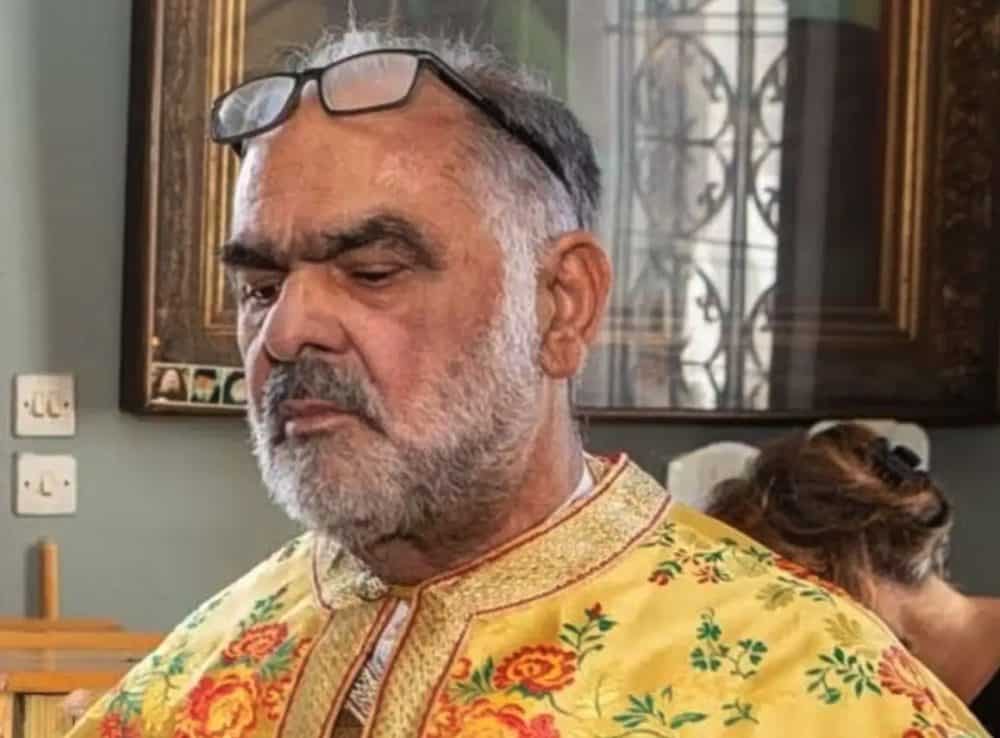 Πέθανε ο παπά-Τσάκαλος: Ραγίζει καρδιές το αντίο του γιου του