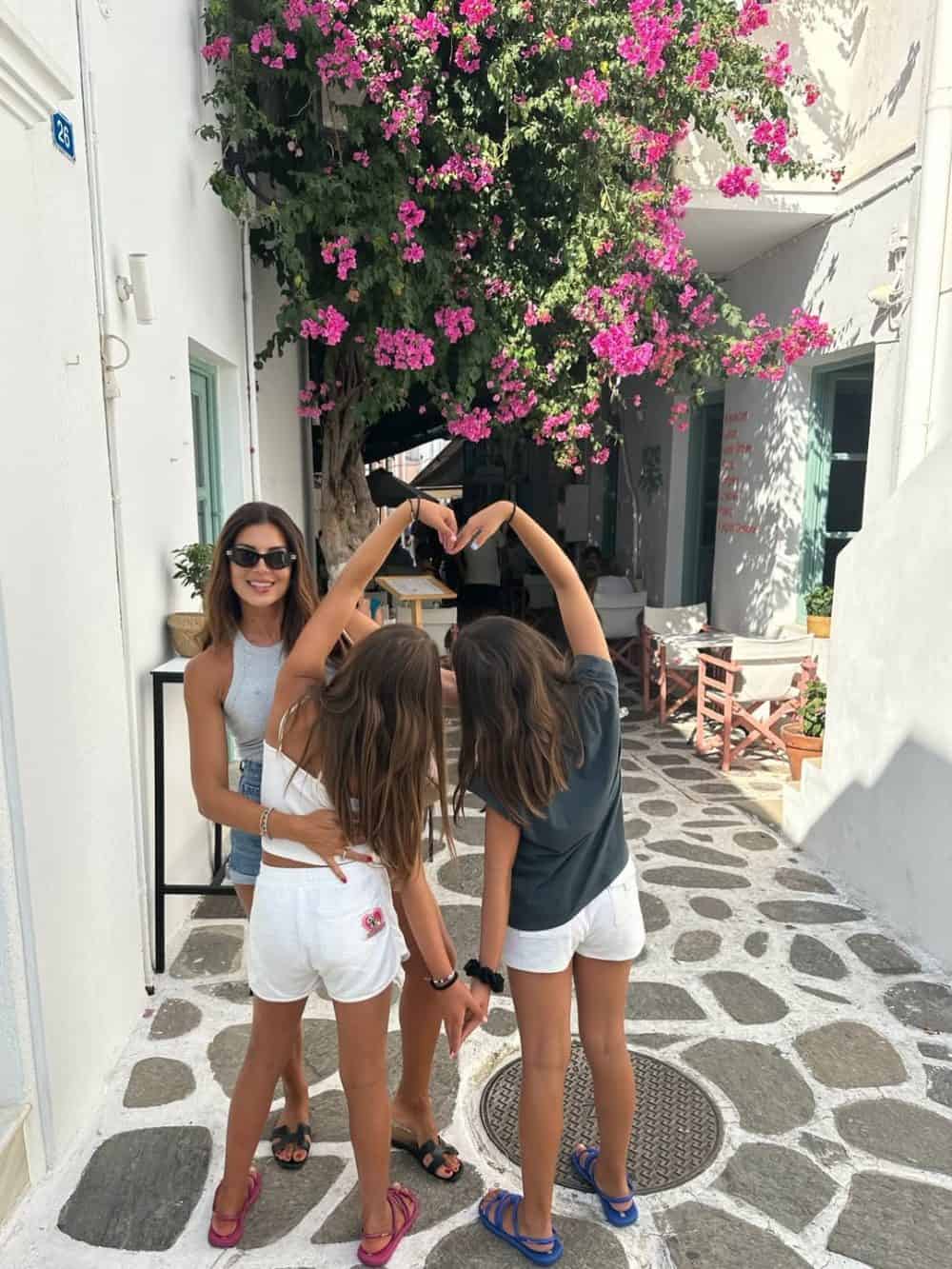 Σταματίνα Τσιμτσιλή: Περήφανη μαμά στην αποφοίτηση της κόρης της – Το συγκινητικό μήνυμα