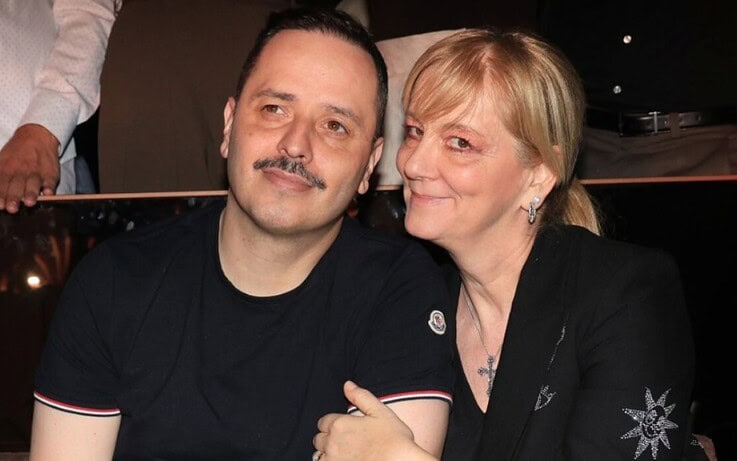 Αλέξανδρος Τσουβέλας: «Με τη σύντροφο μου είμαστε 13 χρόνια μαζί. Θέλει να δείρει όποιον με βρίζει» (video)