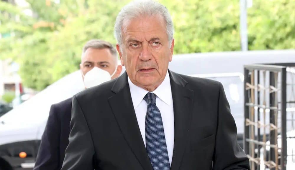 Έσκασε τώρα! Συλλαμβάνουν από λεπτό σε λεπτό τον Αβραμόπουλο- Όλο το ρεπορτάζ για την εμπλοκή του στο κυκλωμα Qatargate