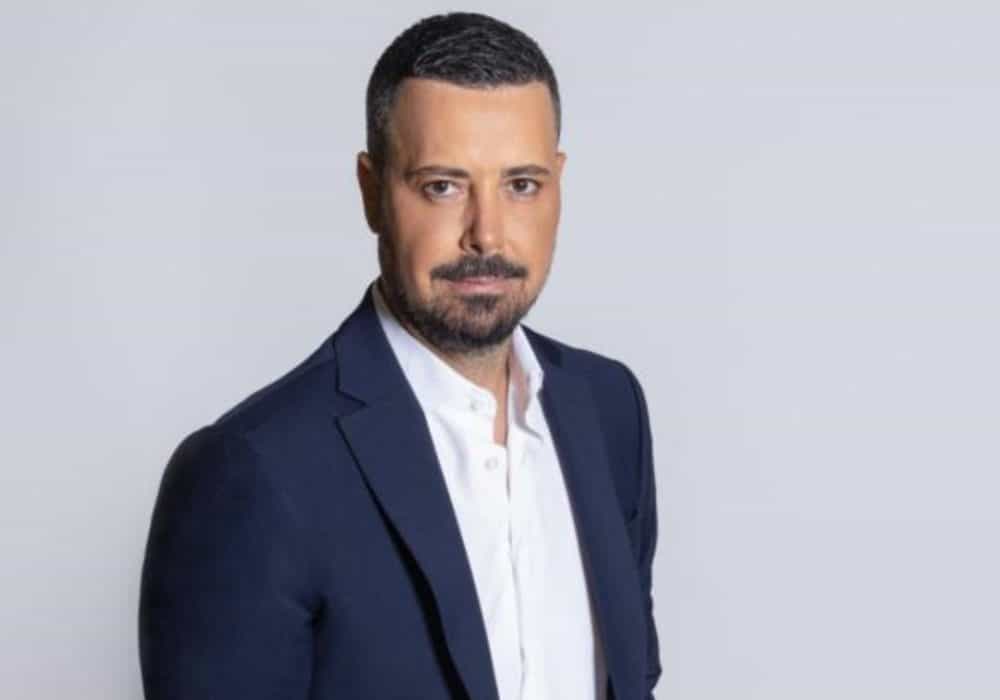 Πέτρος Κουσουλός: Συγκίνηση στη βάφτιση του γιου του – Το story που αποκάλυψε τα πάντα