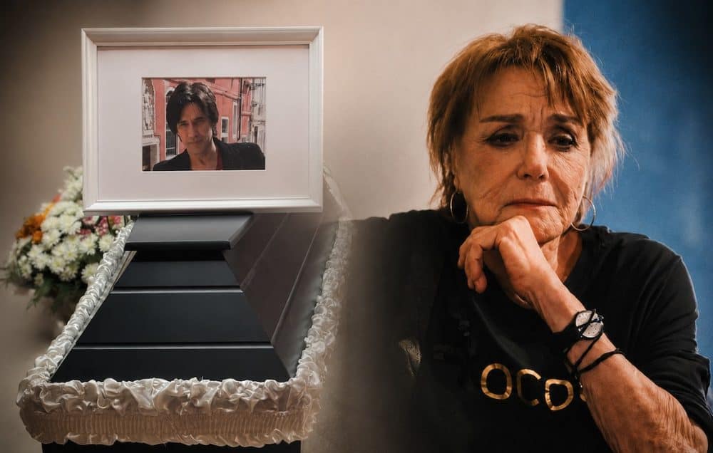 Μπέτυ Αρβανίτη: Απαρηγόρητη στο αποτεφρωτήριο Ριτσώνας για το τελευταίο αντίο στον γιο της (Φωτογραφίες)