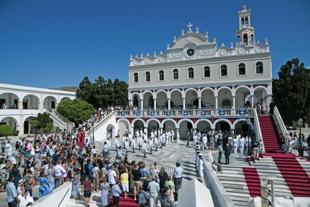 Δεκαπενταύγουστος στην Ελλάδα: Εκεί όπου η πίστη συναντά την παράδοση