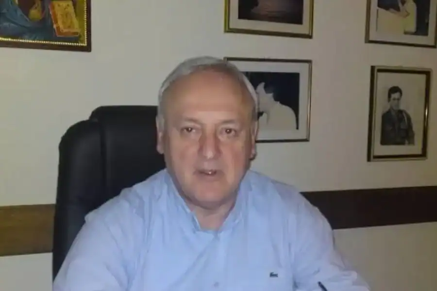Θλίψη στο μνημόσυνο του Γεωργίου: Συγκλονίζει η δεύτερη μάνα των παίδων – «Ήταν και πατέρας και μάνα για τα κορίτσια»
