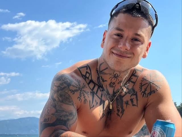 Mike: Σε αναπηρικό αμαξίδιο μετά το τροχαίο – Το χειρουργείο και το συγκλονιστικό μήνυμά του (Φωτογραφία)
