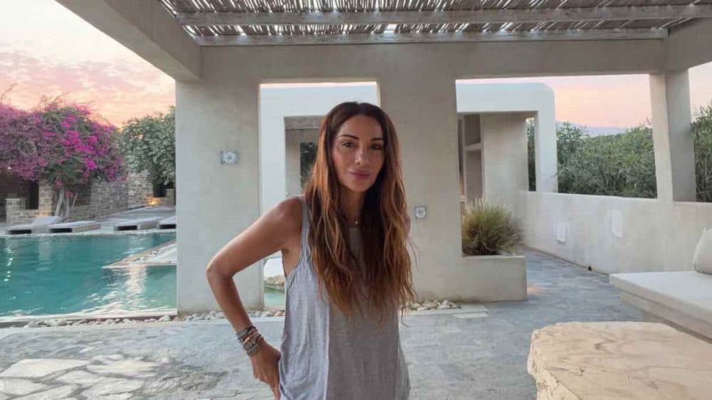 Δέσποινα Βανδή: Η σπάνια φωτογραφία με τον 18χρονο γιο της, Γιώργο – Ο λόγος που κρατά χαμηλό προφίλ