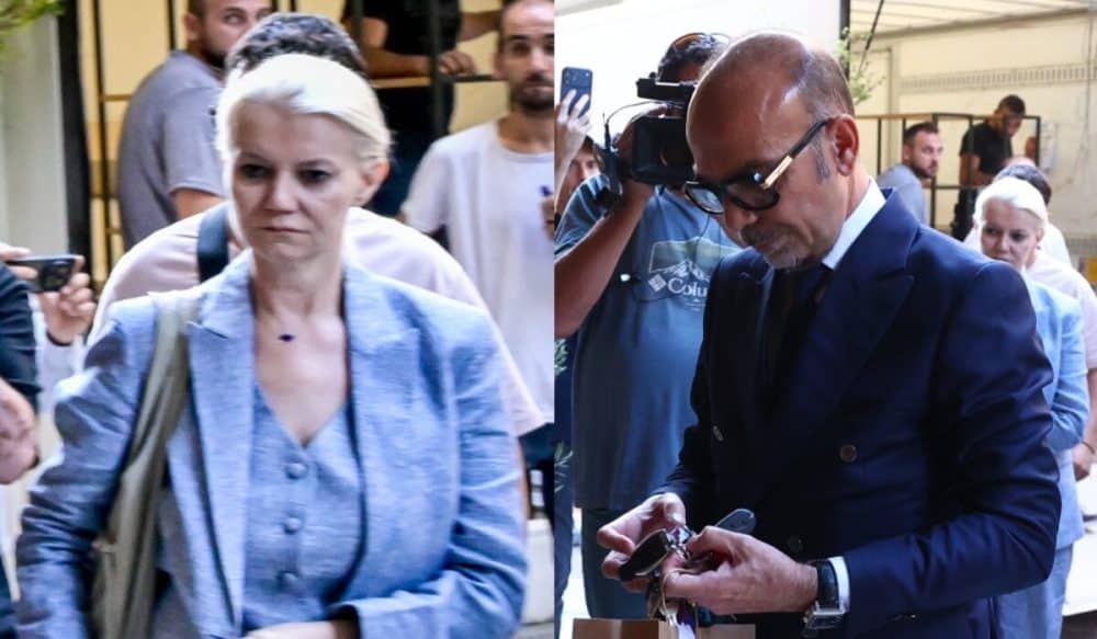 Μαζωνάκης: Στη δημοσιότητα για πρώτη φορά φωτογραφία που τραβήχτηκε μέσα από το ιατρείο λίγο μετά τον θάνατο του τραγουδιστή!