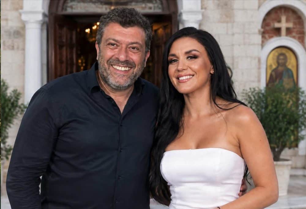 Έγκυος η Ιουλία Καλλιμάνη; Όσα αποκάλυψε στους καλεσμένους μετά τη γαμήλια τελετή